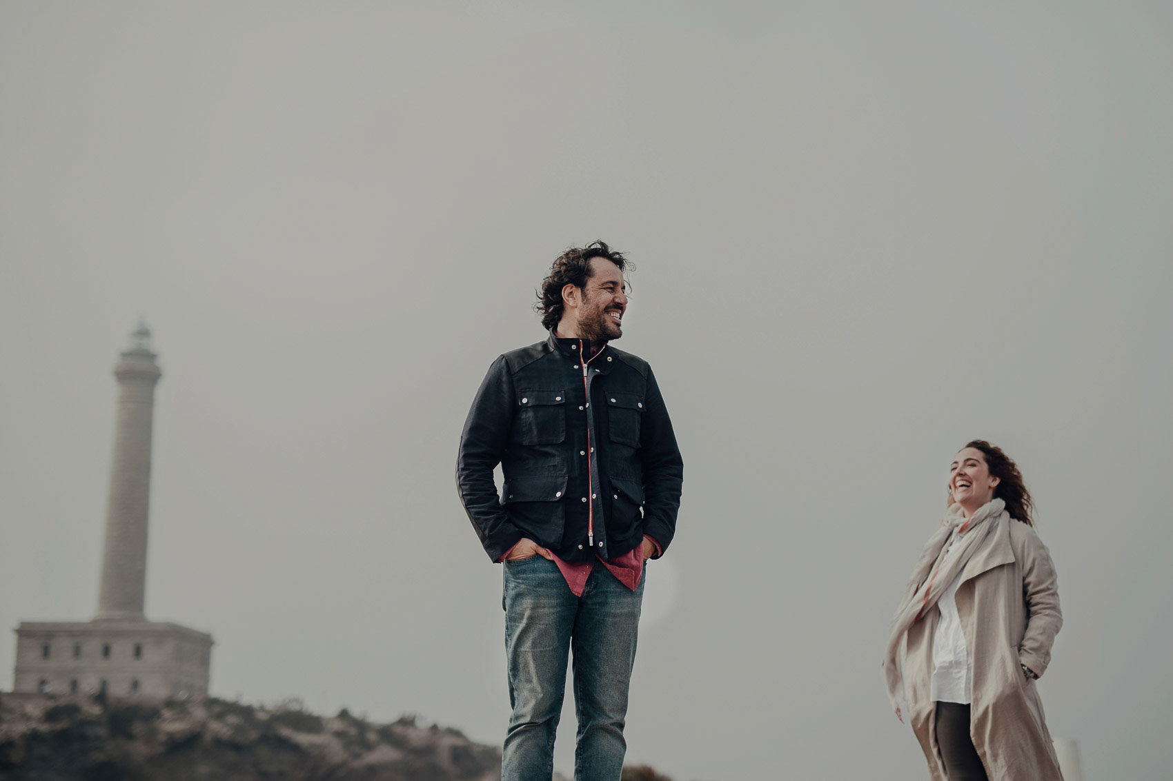 pareja casados sonrisa faro cabo de palos